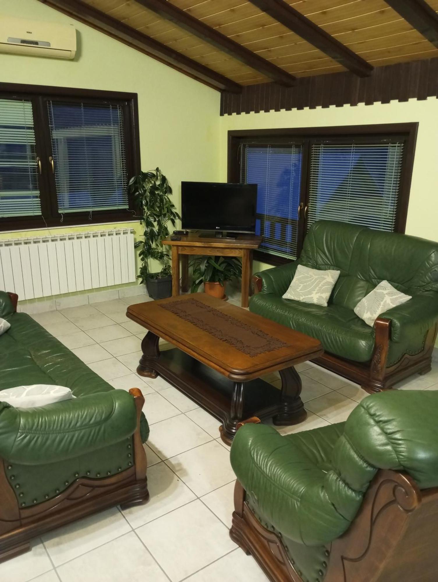 Guesthouse Pavlicic Dreznik Grad Екстер'єр фото